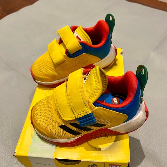 Adidas Lego kids running shoes - Picture 2 of 6